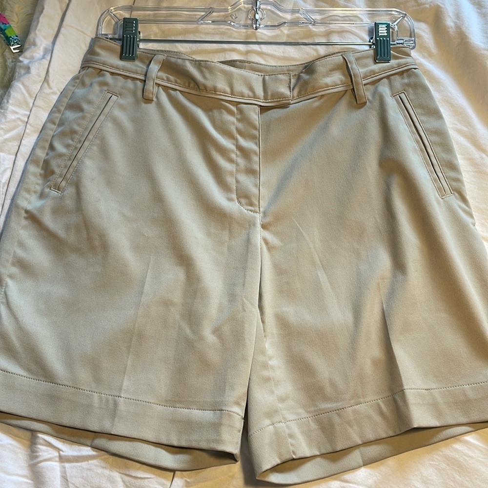 NOWT Lady Hagen golf shorts